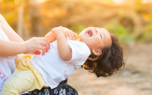 كيفية علاج فطريات الفم عند الاطفال